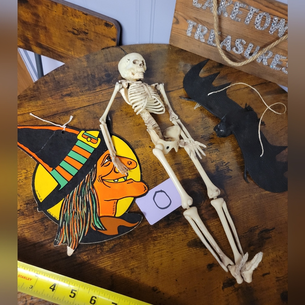 Vintage lot of 3 Halloween decorations Skeleton, Witch, rubber bat